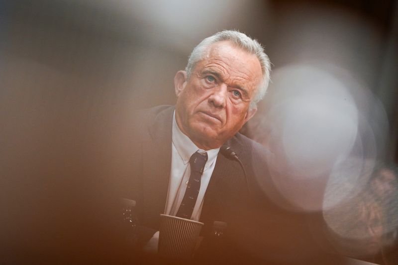 Kennedy moves closer to top health job after clearing Senate panel