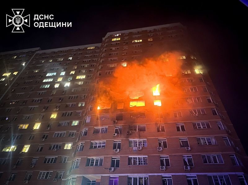 Russian drone strike kills 2, wounds 14 in Ukraine's Odesa, authorities say