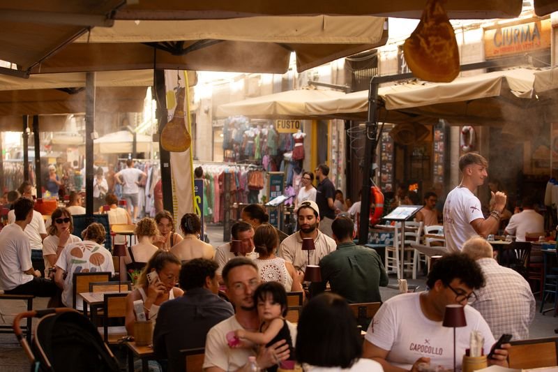 Italy's service sector sees stronger growth in July, PMI shows