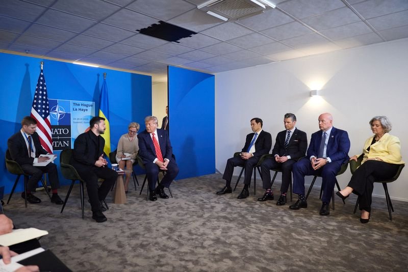Europeans to back Zelenskiy in Washington as Trump presses Ukraine deal