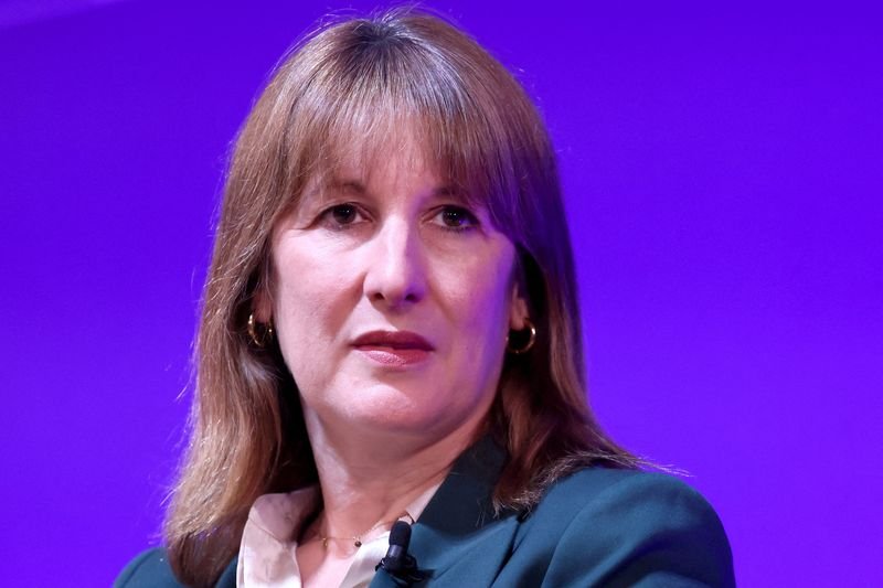 UK’s Reeves should break income tax promise in budget, think tank says